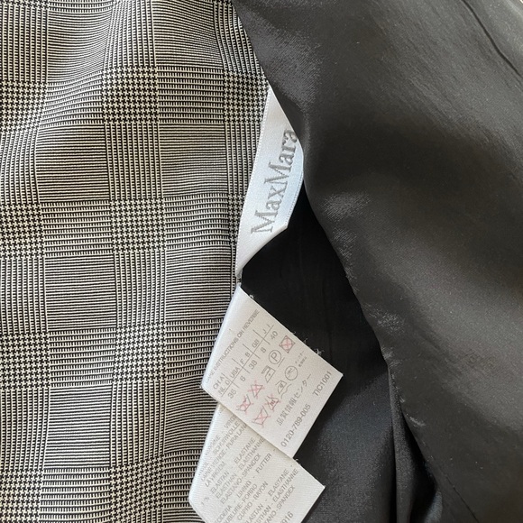 MaxMara suit Blazer and Skirt - Picture 8 of 9
